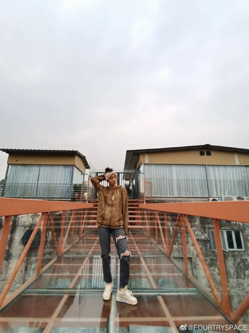 陈伟霆晒30w球鞋！周扬青都没见过，欧阳娜娜惊呼：太厉害了