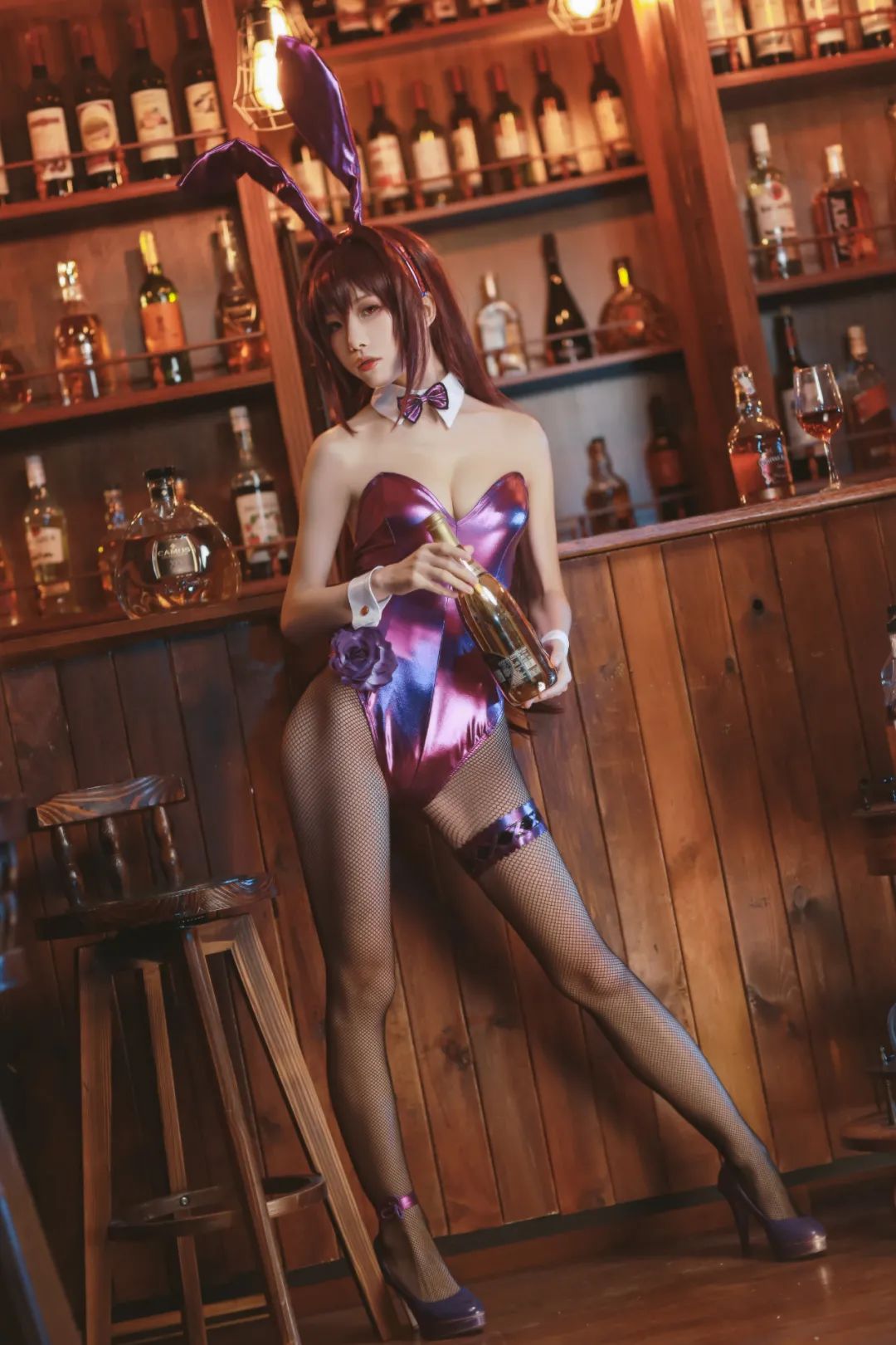 男的接吻为什么总要摸胸啊?(穹妹兔女郎紫色皮肤)