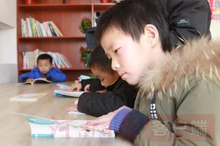 昔日破旧小村庄今朝蝶变网红村,昔日贫穷落后小山村焕然一新