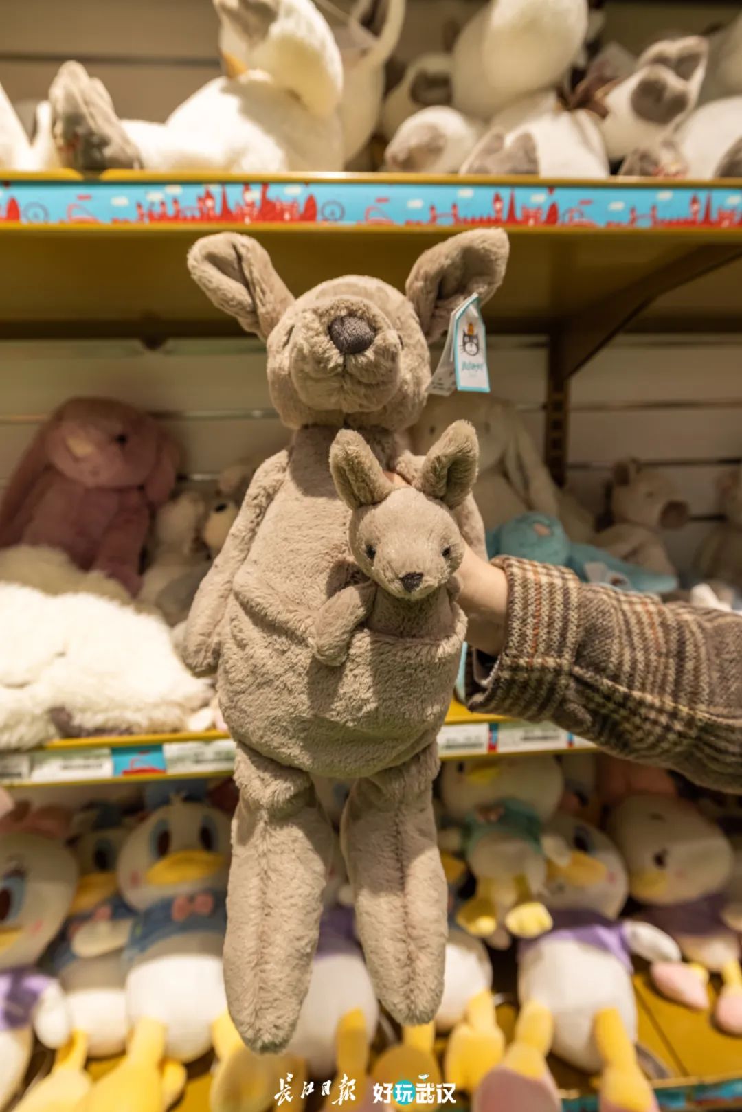 汉街最大玩具店,逛超大玩具店