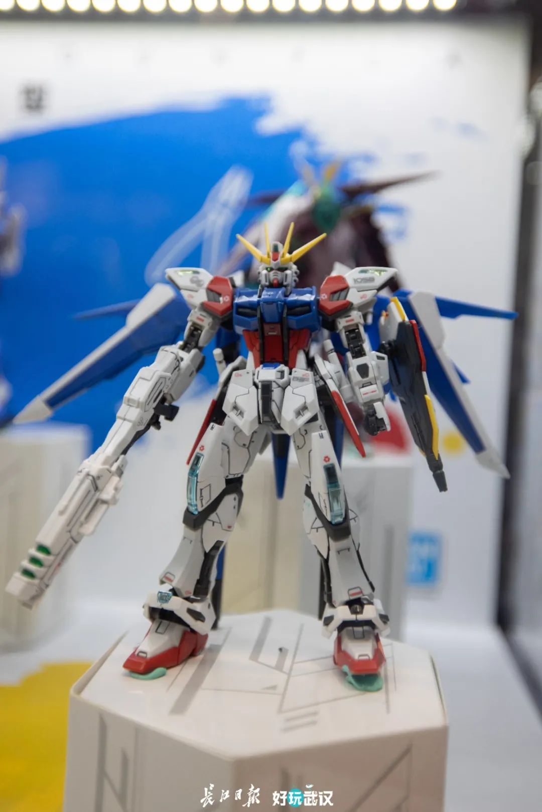 汉街最大玩具店,逛超大玩具店