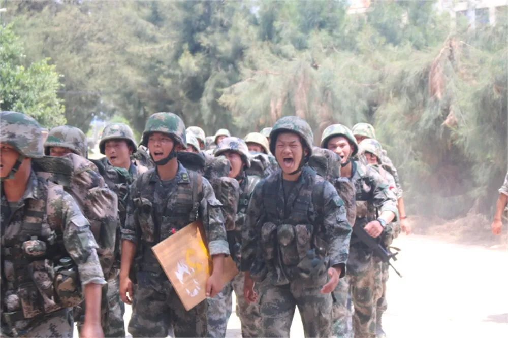 70年代部队生活视频,中俄边境部队真实生活