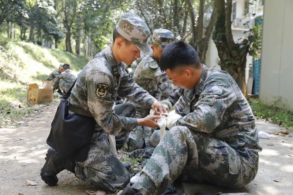 70年代部队生活视频,中俄边境部队真实生活