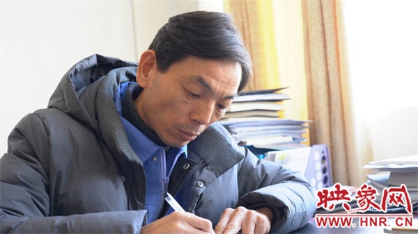 信阳供水公司主要负责人,信阳供水公司坚守岗位