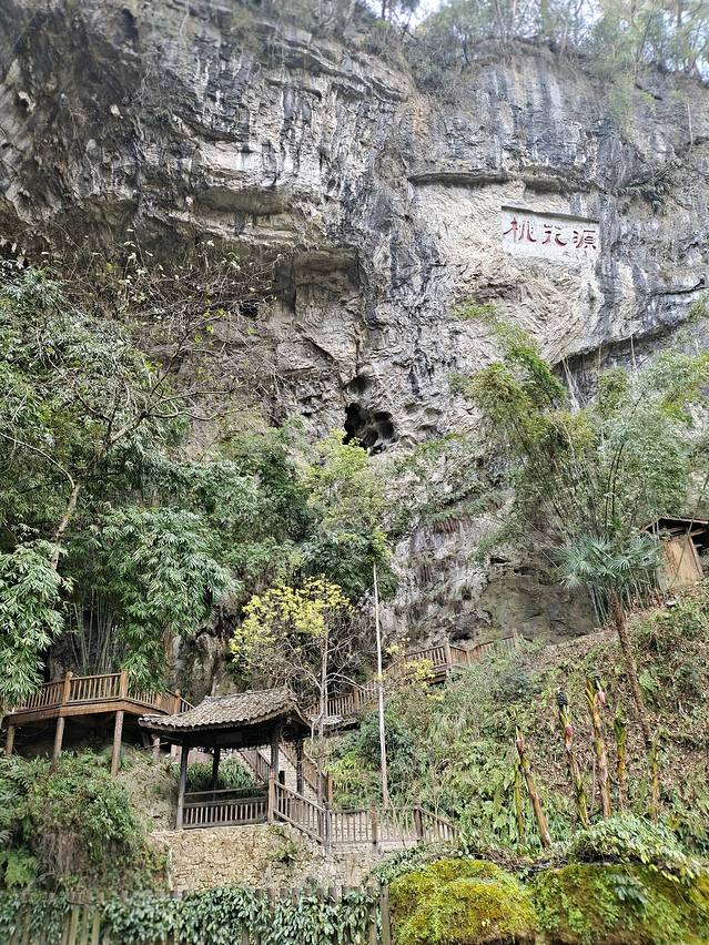 经济实惠温泉小镇,最经济实惠的旅游城市排行