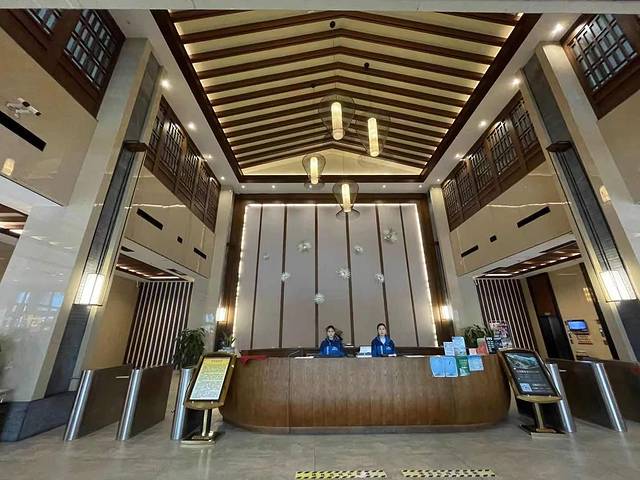 经济实惠温泉小镇,最经济实惠的旅游城市排行