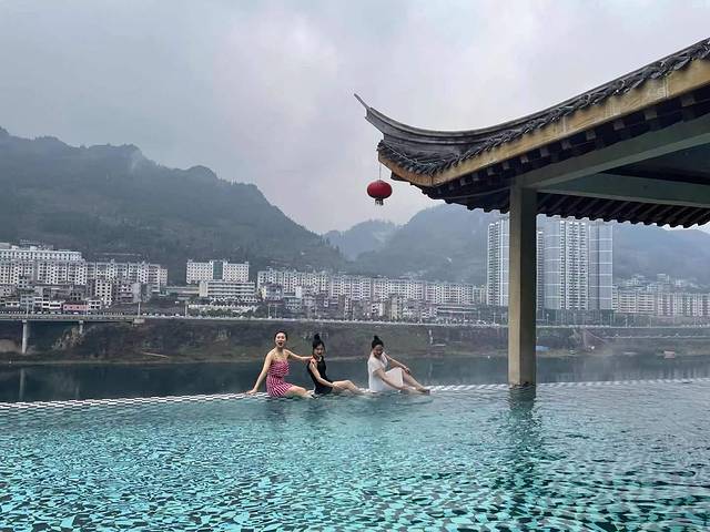 经济实惠温泉小镇,最经济实惠的旅游城市排行