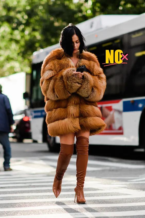 好不容易买了件合适的衣服,皮草环保外套