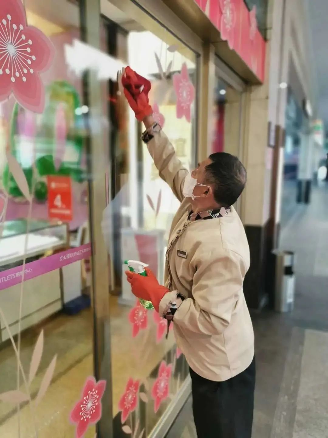 来越秀过年！各大商超货源足、折扣大