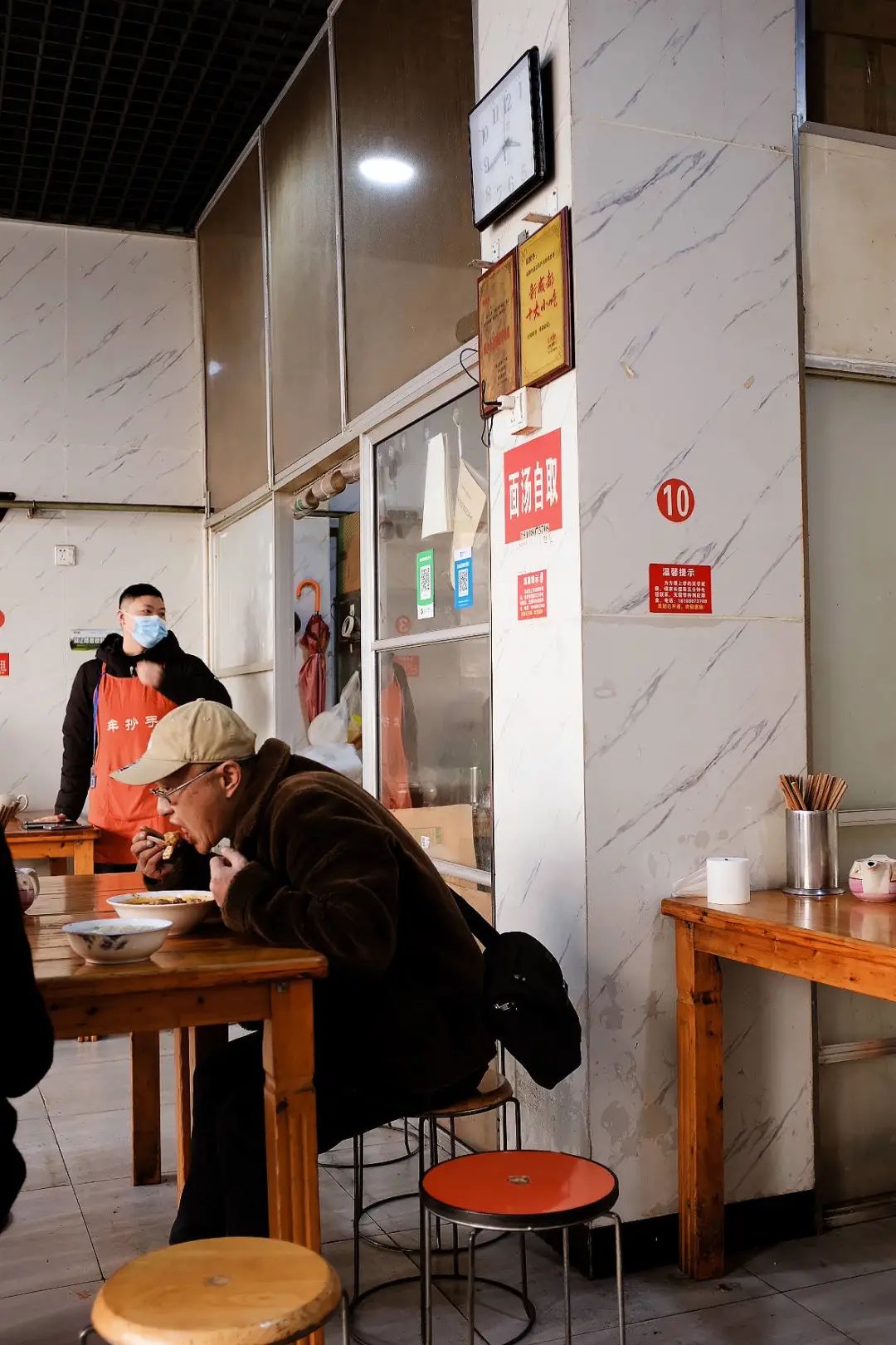 满地都是30年老店，温江真是太吓人了