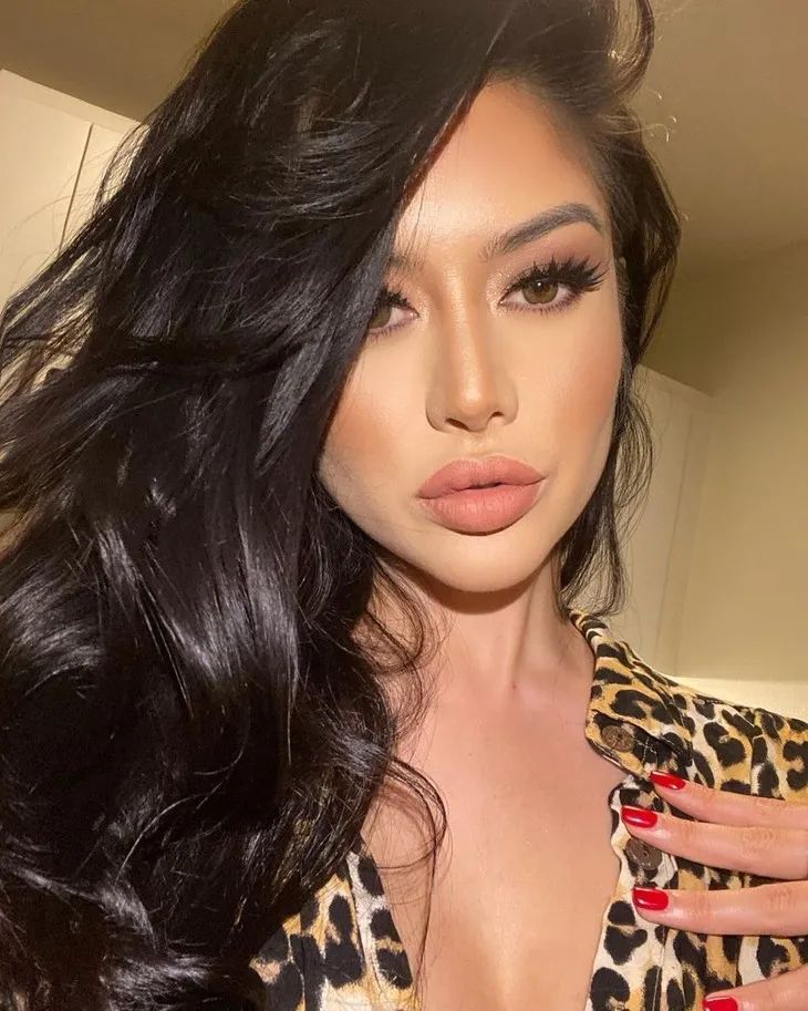 璀璨帝国亚裔,亚裔富豪的璀璨帝国第一季