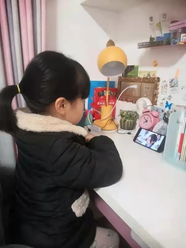 学习动态|巧用“学习强国”！安乐小学组织学生收看这堂生命教育课↓