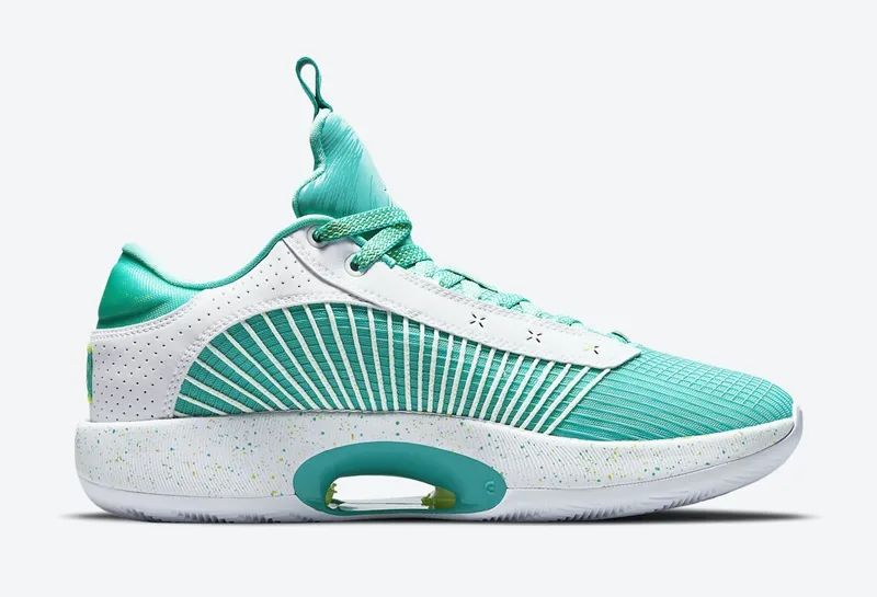 aj35low郭艾伦为什么便宜,郭艾伦aj35low海报