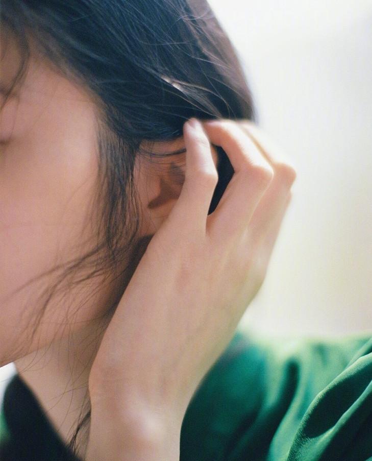 消毒凝胶擦完手可以直接吃东西吗,经常用消毒手凝胶手粗糙