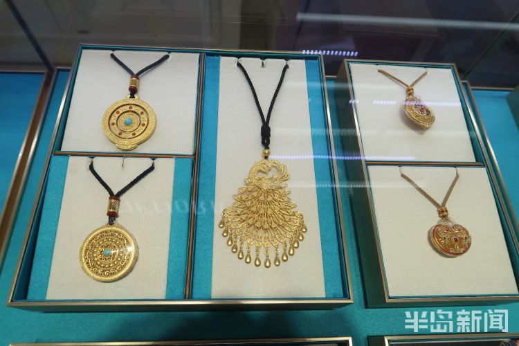 从爱花钱到不爱花钱,黄金珠宝市场洞察