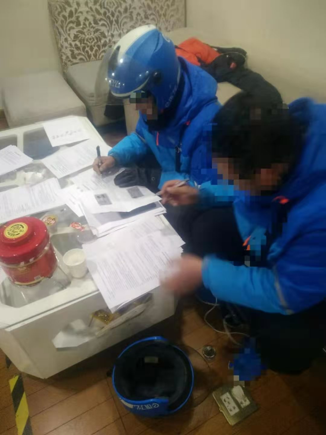 外卖骑手可以自己买意外险吗,没交社保购买了商业意外保险