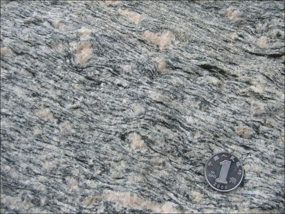 变质岩的地貌景观,美姑变质岩