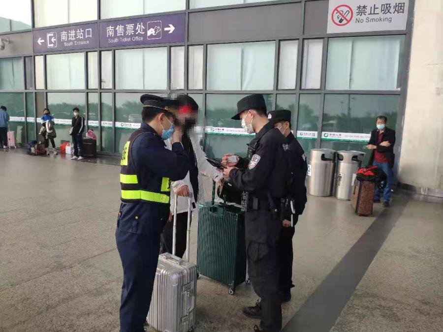 厦门航空偷拍事件后续处理,厦门一女子被偷拍