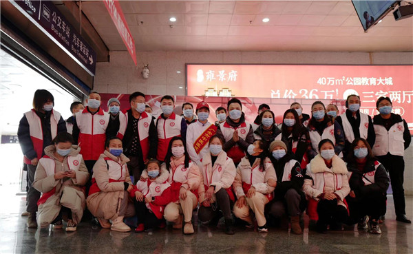 爱心捐赠情暖医护,爱心捐赠情暖防疫