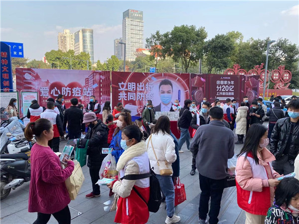 爱心捐赠情暖医护,爱心捐赠情暖防疫