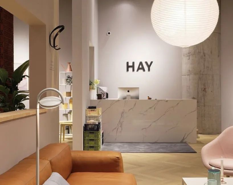 白百何坎肩卫衣,白百何ootd穿搭