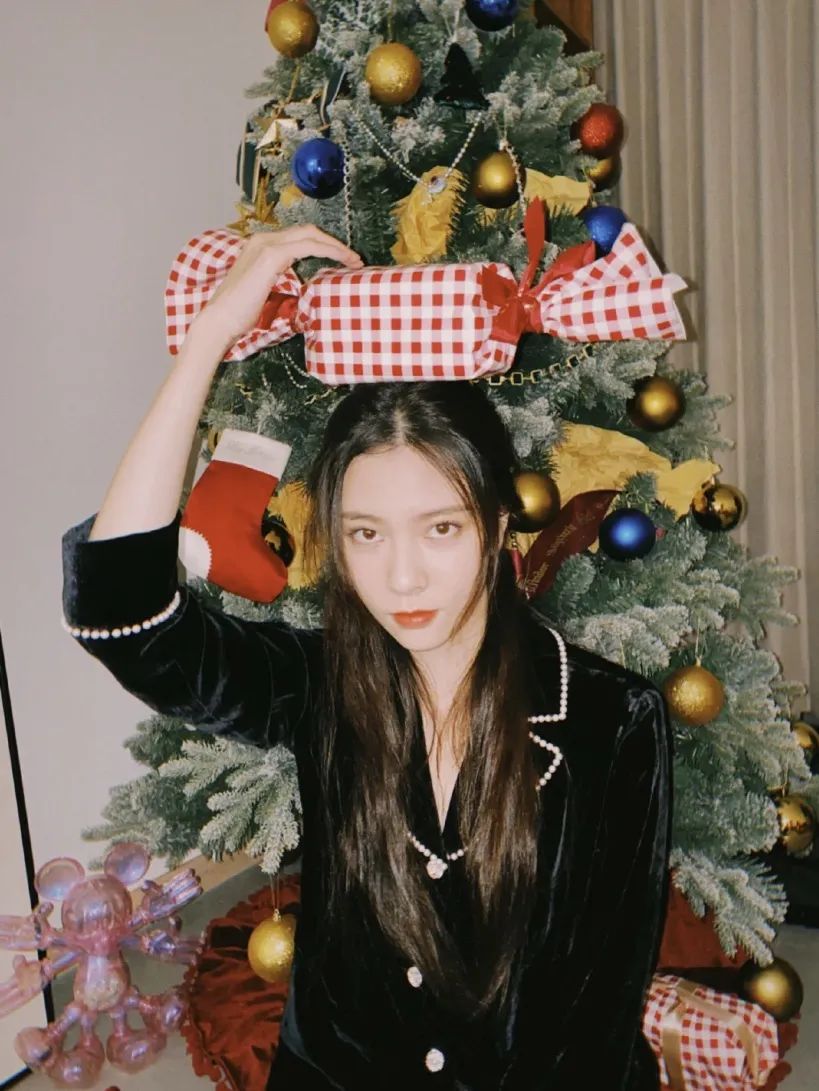 白百何坎肩卫衣,白百何ootd穿搭