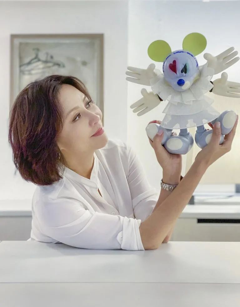 白百何坎肩卫衣,白百何ootd穿搭