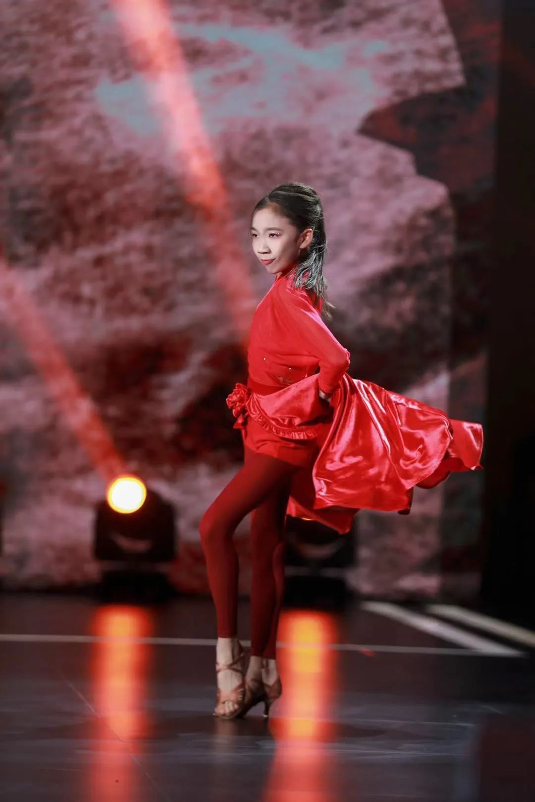 跳舞吧少年里面有哪些小孩,跳舞吧少年舞技在线时刻合集