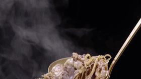 最简单的食材也能勾起最大的食欲,简单的食材也能让人瞬间很有食欲