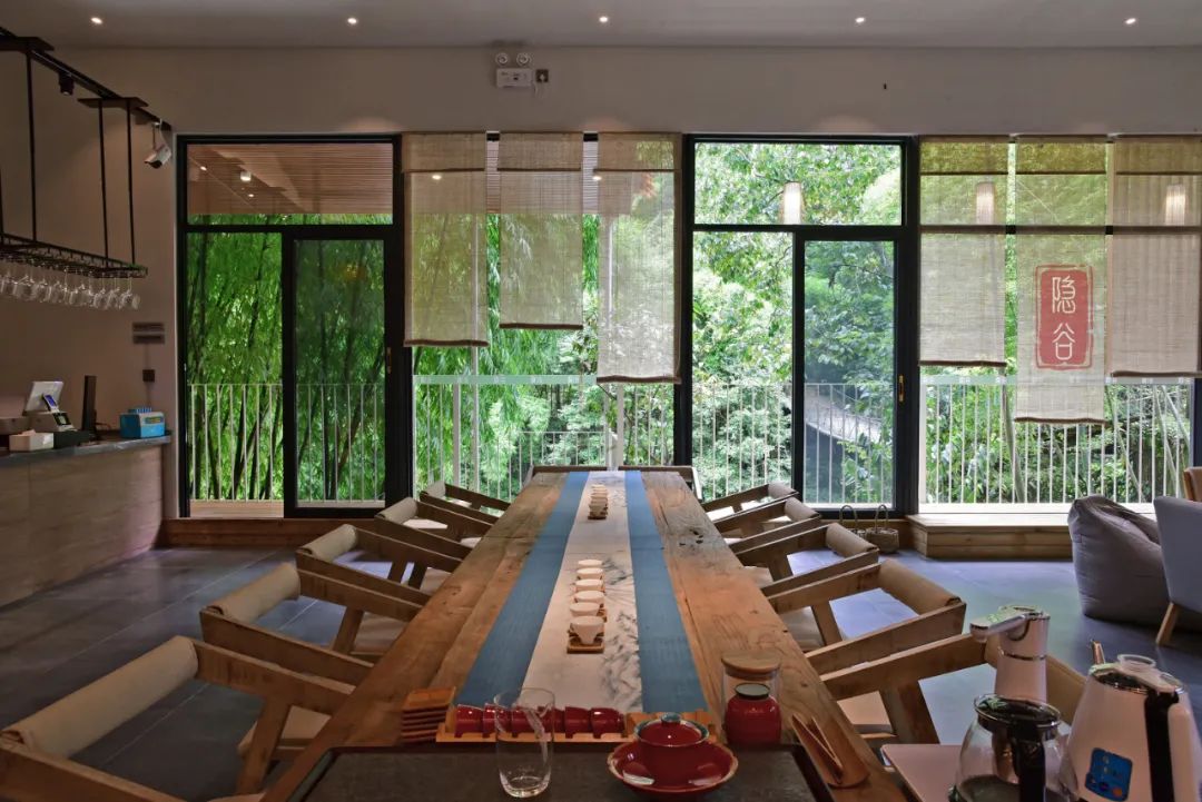 青城山开了家很网红的民宿,民宿探店成都