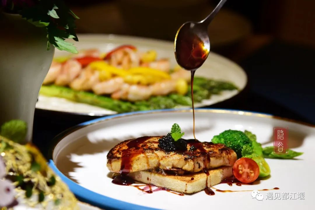 青城山开了家很网红的民宿,民宿探店成都