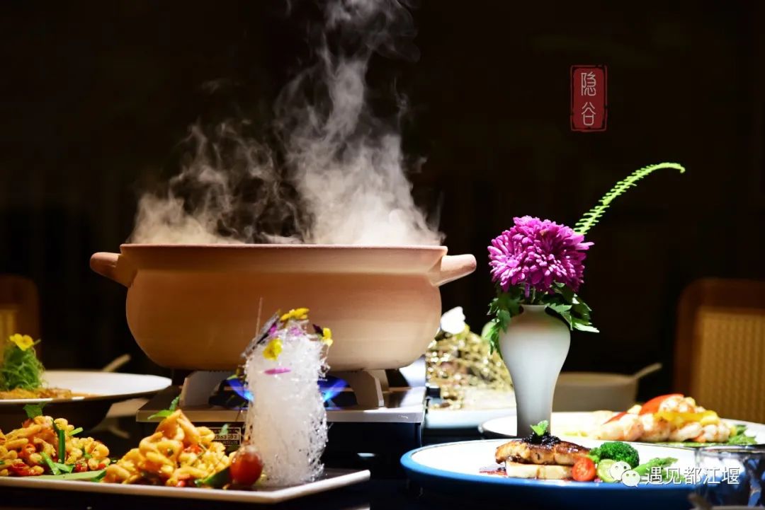 青城山开了家很网红的民宿,民宿探店成都