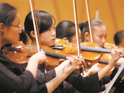 一场坚持了14年的青少年新年音乐会一个走过了30多年的学生艺术团