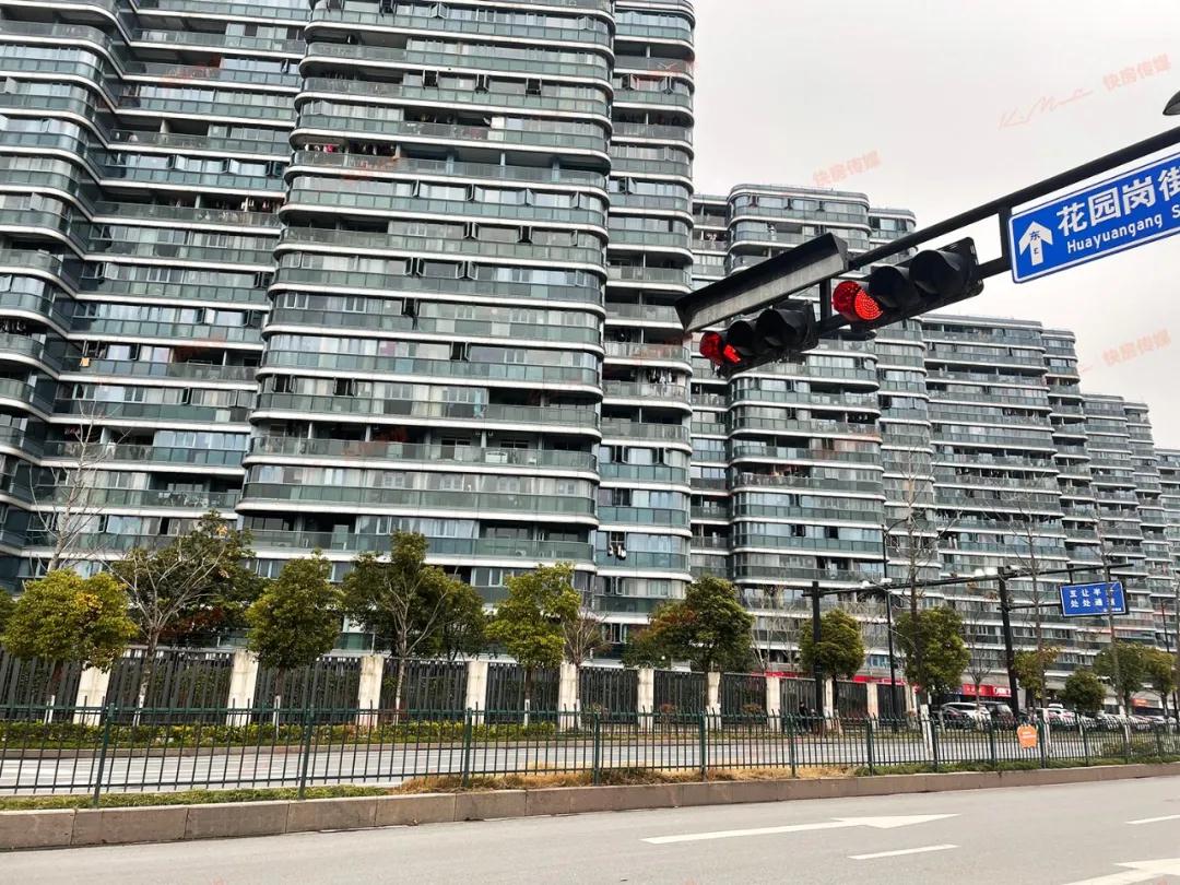 又一学区利好？杭州这里又多一所华东师范大学附属杭州学校？周边满二的业主哭了