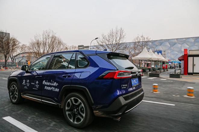 揭秘冬奥场馆体验普利司通冰锐客轮胎