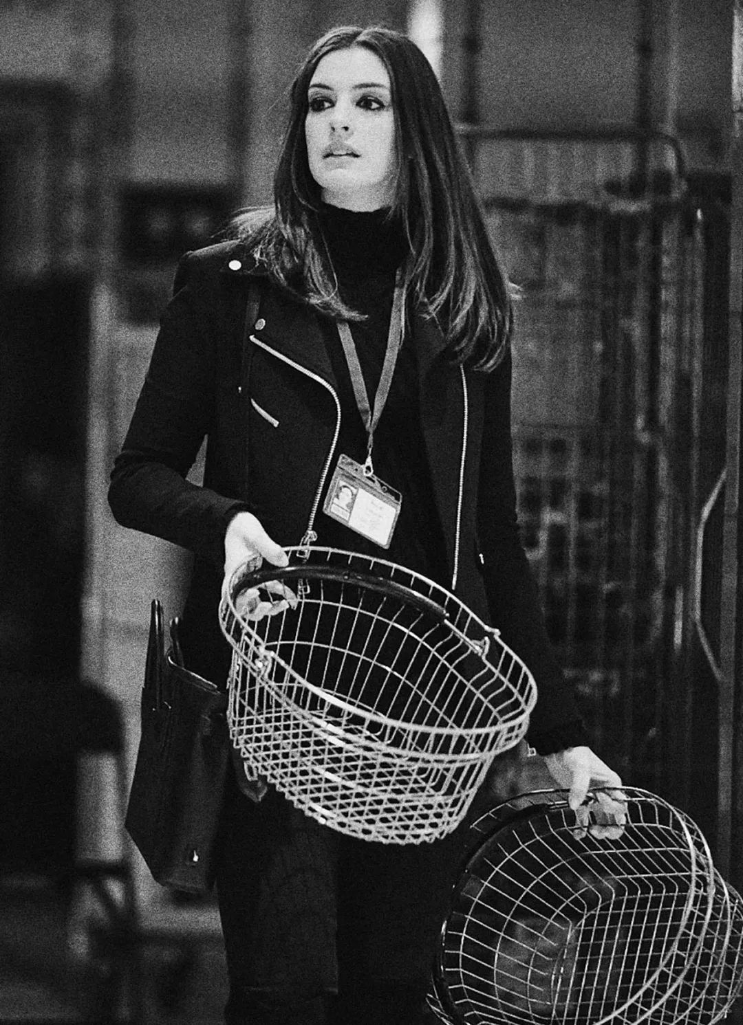 好莱坞拍了隔离期间的《史密斯夫妇》，他们盯上了全球顶奢百货里价值2700万的钻石