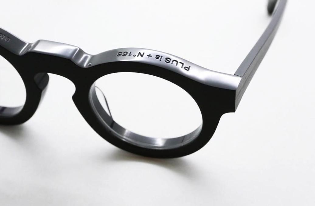 这些传奇大师的眼镜框,竟也成了他们最著名的“作品”之一?