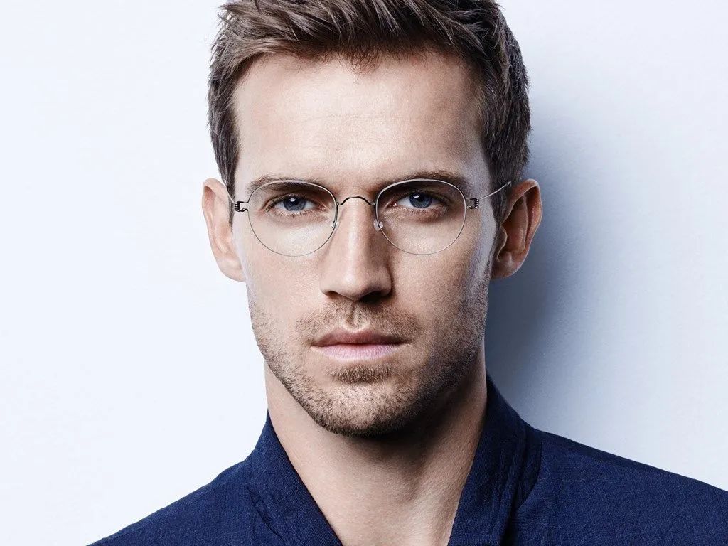 这些传奇大师的眼镜框,竟也成了他们最著名的“作品”之一?