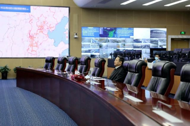 “双*长首**”交替值班!春节假期最后一天,部长*小鹏李**带班值守