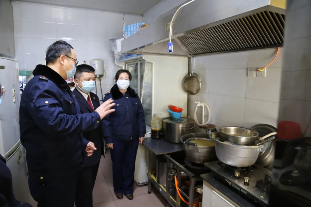 监管食品药品安全的四个最严是指,落实食品安全四个最严要求