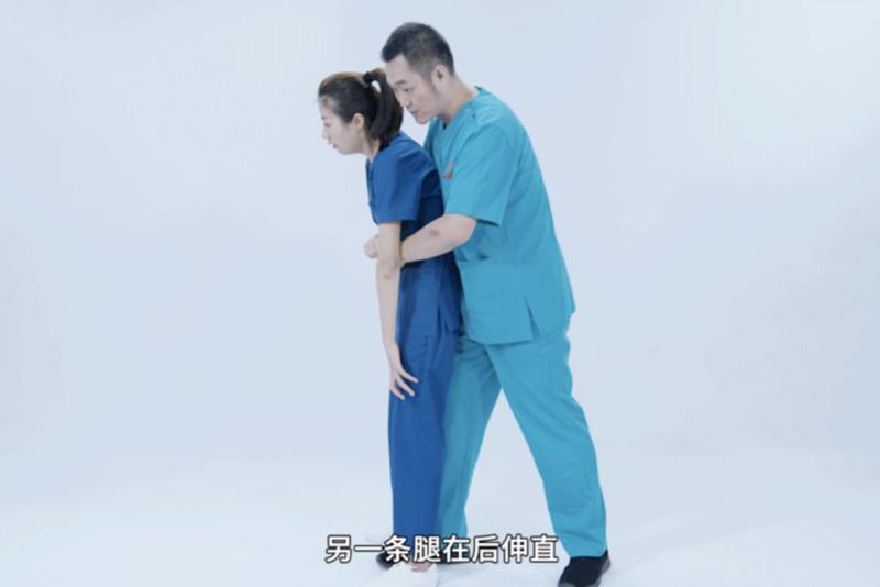 老人卡异物的急救方法,老人卡喉怎么急救