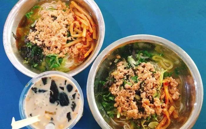 南宁这15家小店,没空调、几乎没座位,却从冬天排队到了夏天!