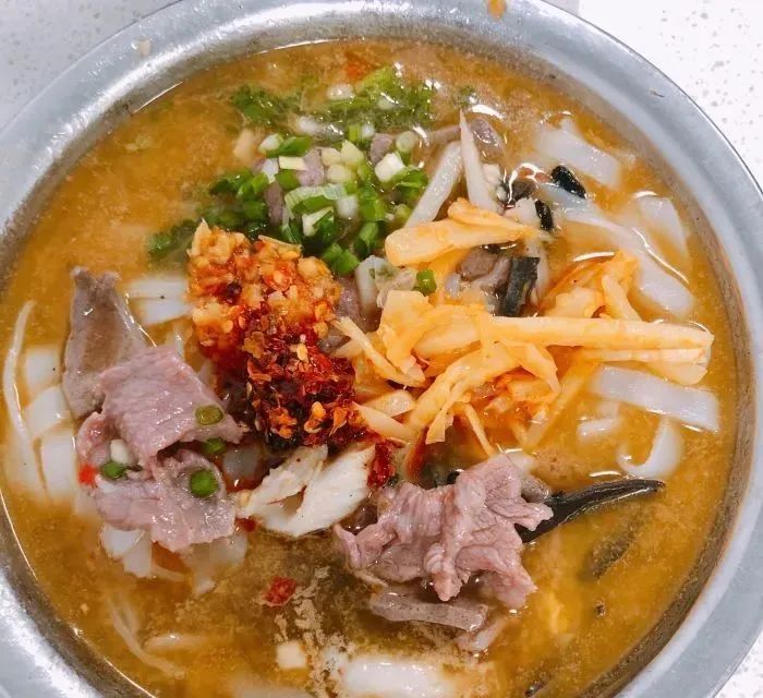 南宁这15家小店,没空调、几乎没座位,却从冬天排队到了夏天!