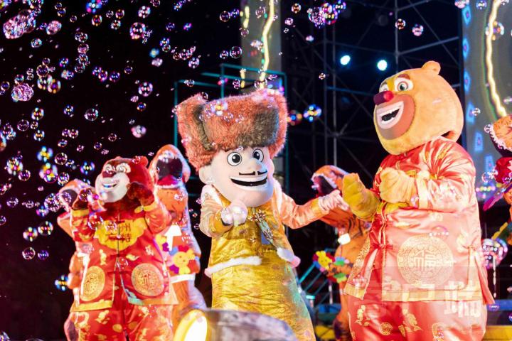 郑州方特梦幻王国激流勇进,郑州方特夜场能玩什么