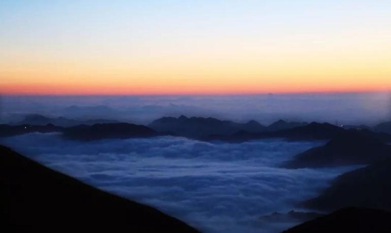 打卡好西乡！桃花胜*光春**，佳人已成双