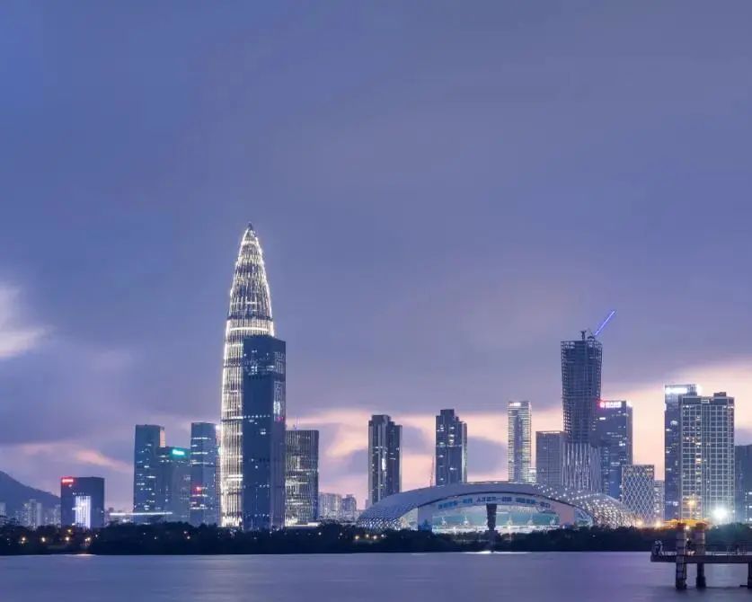 你好,我叫深圳,这是我的简历