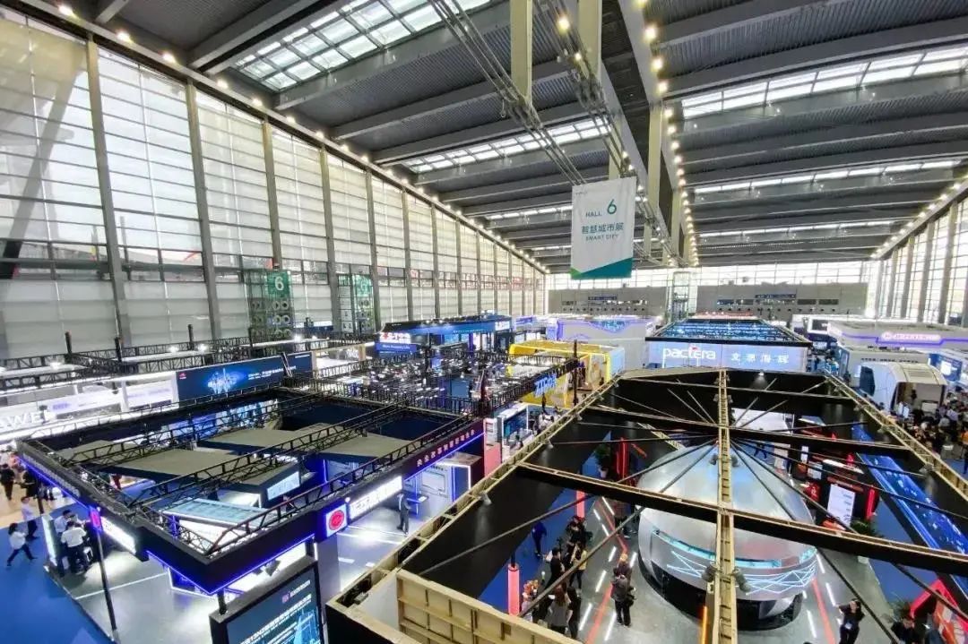 你好,我叫深圳,这是我的简历