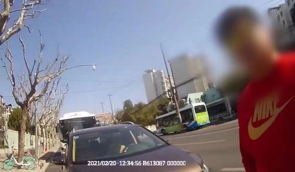 三个年审周期未年审吊销驾驶证吗,驾驶三年未年检车辆吊销驾驶证