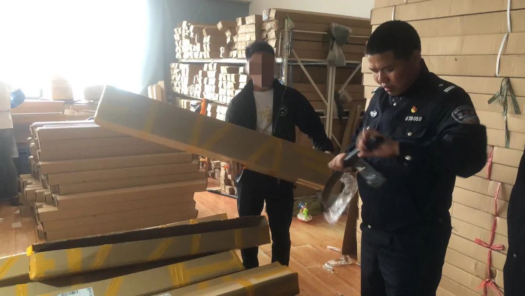 龙泉警方开展刀剑清查行动，三家企业被处罚