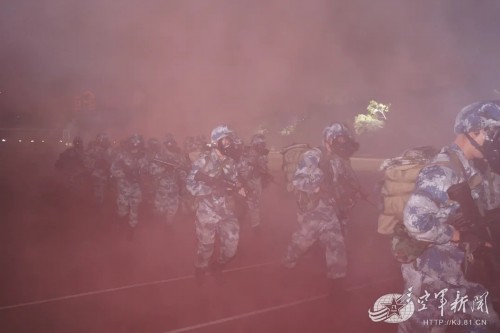 战斗在凌晨打响是什么原因,战斗在子夜打响图片